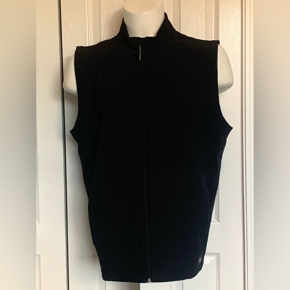 Under Armour Black Sleeveless Zip-Up Vest